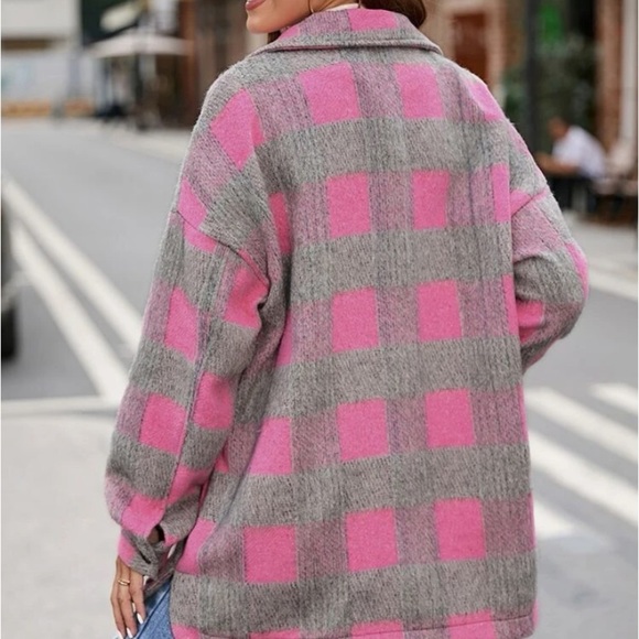 New gray plaid flannel jacket - Picture 4 of 7